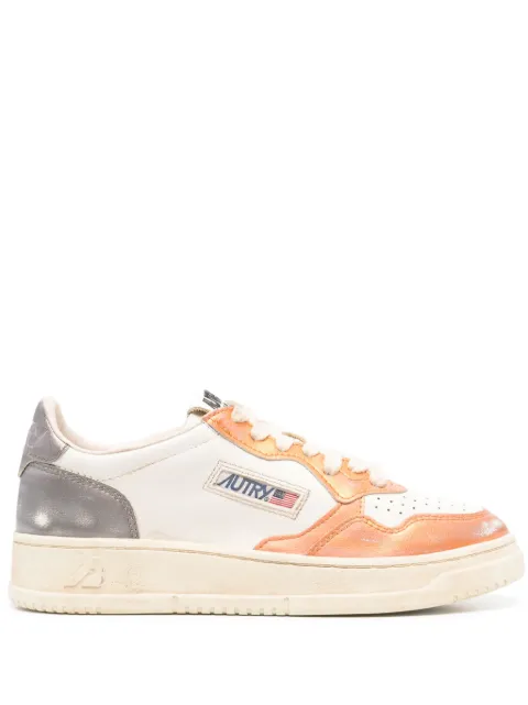 Autry Medalist sneakers Neutrals AVLWMT02