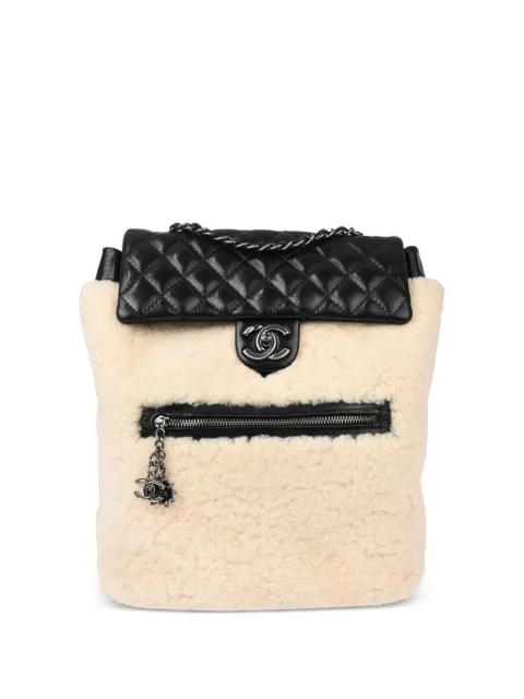 CHANEL Pre-Owned 2013 shearling backpack Neutrals 17547979