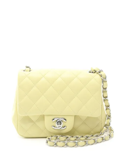CHANEL Pre-Owned 2021s matelassé-effect shoulder bag Yellow KN4HENJ5