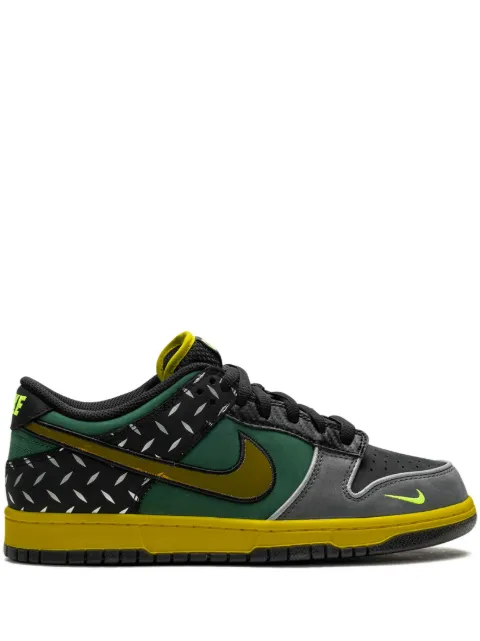 Nike x DOAF Dunk Low "What The Duck- University of Oregon Home" sneakers Green HV1454