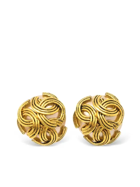 CHANEL Pre-Owned 1994 Triple CC clip-on earrings Gold ER94A