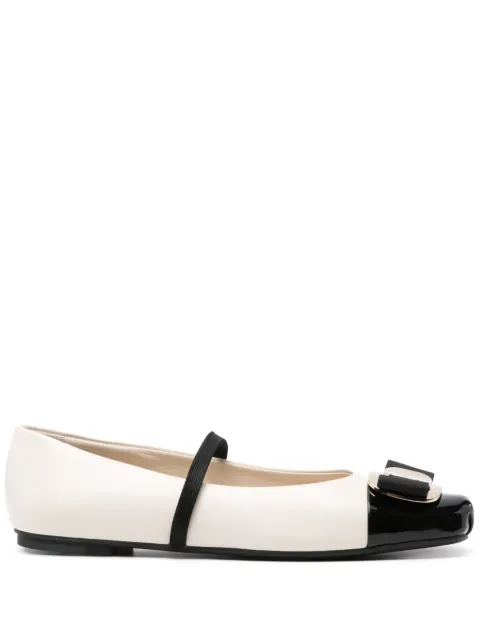 Ferragamo new Vara plate bicolor ballet flat Neutrals 777437
