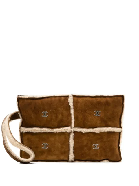 CHANEL Pre-Owned 2000 shearling suede clutch Brown CHANELSHEARLINGCLUTCH