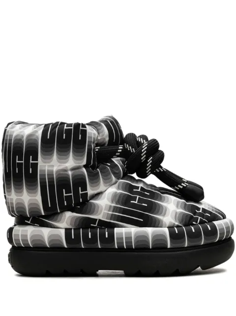 UGG Classic Maxi Wavelength Short "Black/White" boots Black 1134610BWHT