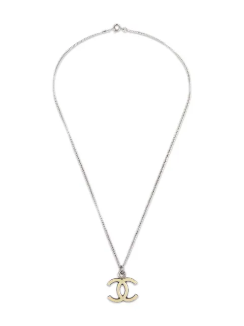 CHANEL Pre-Owned 2007 logo pendant necklace Silver NC07V