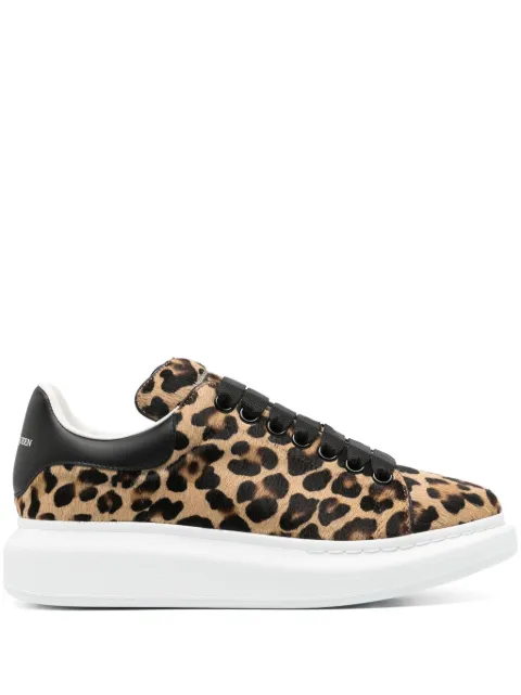 Alexander McQueen Oversized sneakers Neutrals 718139WLEN4