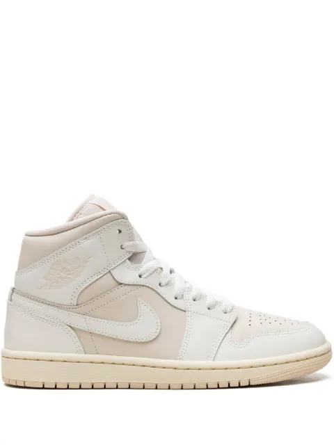 Jordan Air Jordan 1 "White/Light Tan" sneakers Neutrals BQ6472