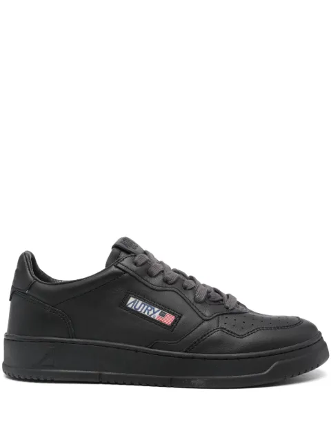 Autry Medalist low sneakers in meteorite leather Black AULMSG16