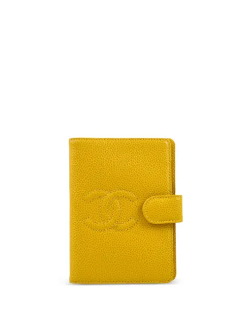 CHANEL Pre-Owned 2002 CC notebook cover Yellow 7485909