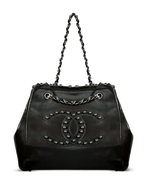 CHANEL Pre-Owned 2008 CC-studded leather tote bag Black CHANELLARGECCTOTEBLUEPEARLS