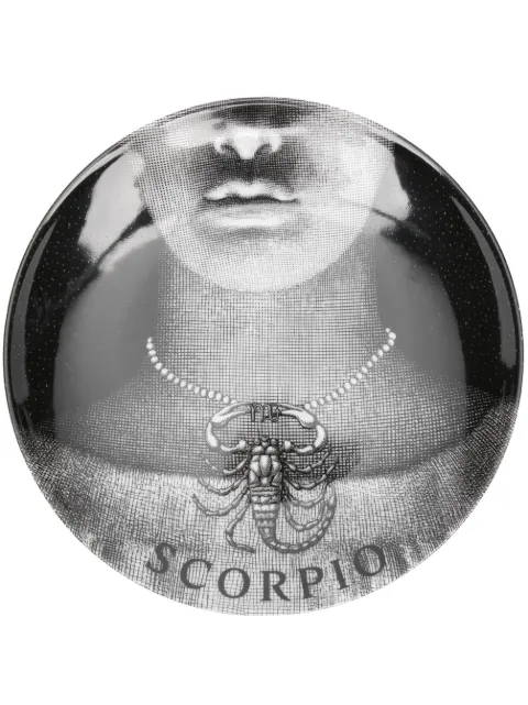 Fornasetti Tema e Variazioni n.355 Scorpio wall plate (26cm) Black PTV355X