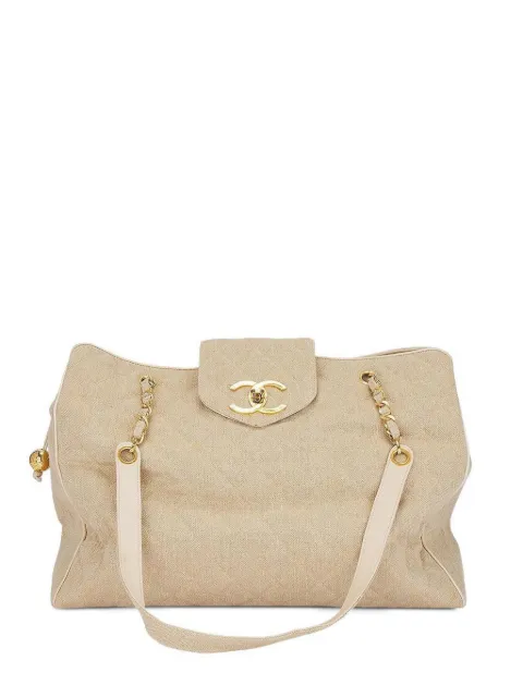 CHANEL Pre-Owned 1994-1996 XL Supermodel travel bag Neutrals CHANEL1994VINTAGEBEIGEBAG
