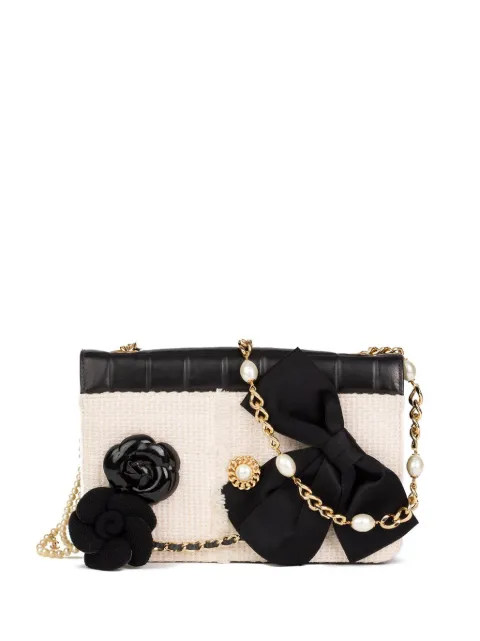 CHANEL Pre-Owned 1990s Camellia-appliqué Choco Bar shoulder bag Black CHANELCHAINPEARLBAG