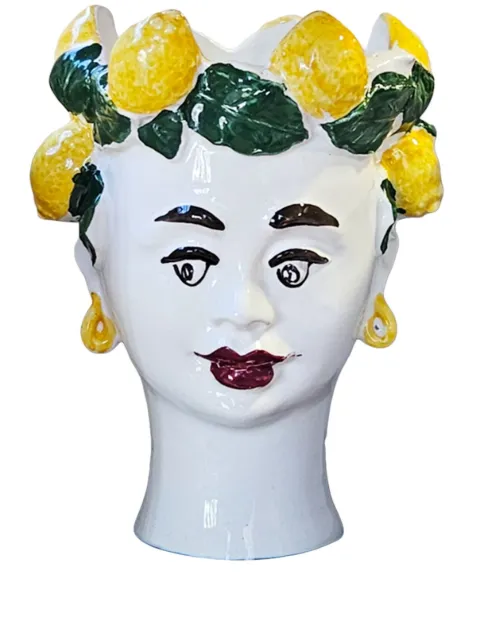 Les-Ottomans lemon-detail sculpture candle White HEADLW