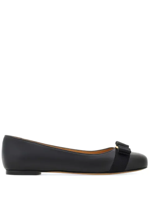 Ferragamo Varina ballet flat shoes Black 775746