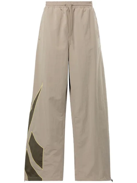 Reebok LTD Icon Remix track pants Neutrals RMCH00DC99FAB0016158