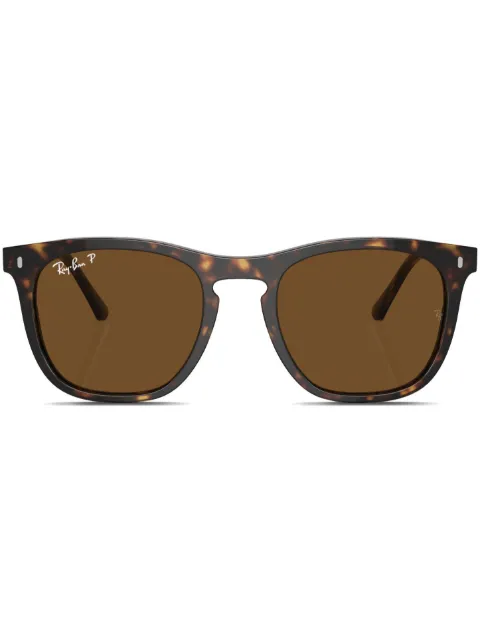 Ray-Ban RB2210 square-frame sunglasses Brown RB221090257