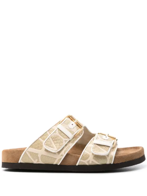 Valentino Garavani Fussfriend buckled sandals Neutrals WS0IZ4XNP
