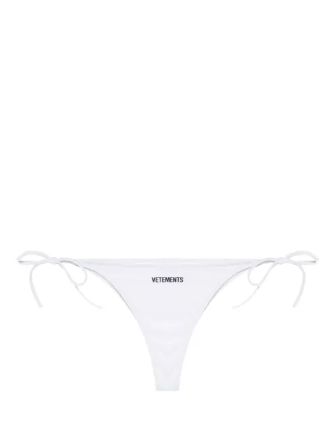 VETEMENTS logo-print bikini bottom White WE64SW301W