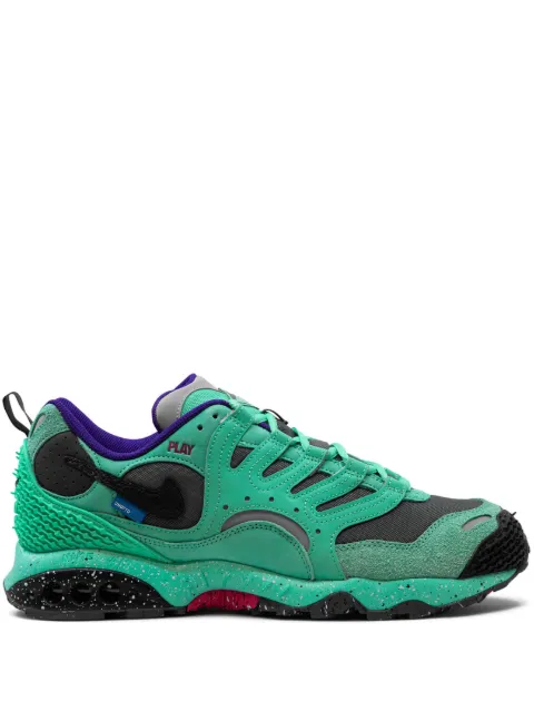 Nike x Undefeated Air Humara sneakers Green FN7546
