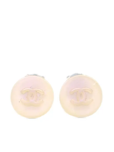 CHANEL Pre-Owned 2000 CC button clip-on earrings White ER00C