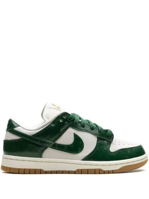Nike Dunk Low LX "Gorge Green Ostrich" sneakers White FJ2260