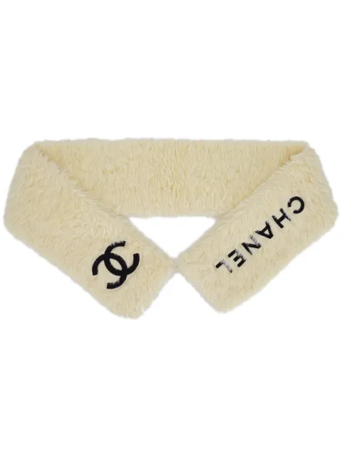 CHANEL Pre-Owned 1994 logo-appliqué shawl scarf White S151288