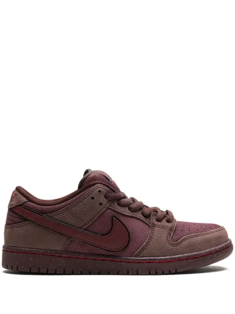 Nike SB Dunk Low "City of Love" sneakers Red FN0619