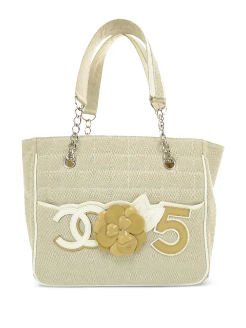 CHANEL Pre-Owned 2006 Camellia Nº5 tote bag Neutrals CHANELCREMECAMEILATOTE
