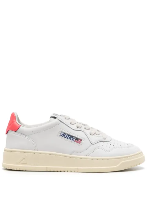 Autry Medalist Low sneakers White AULWLL57