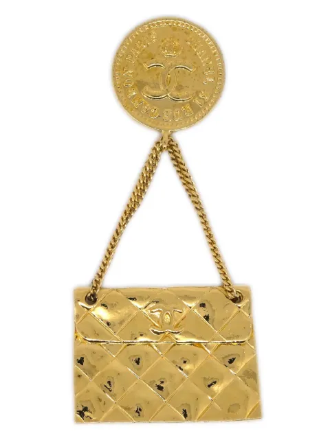 CHANEL Pre-Owned 1980s quilted bag brooch pin Gold B120296