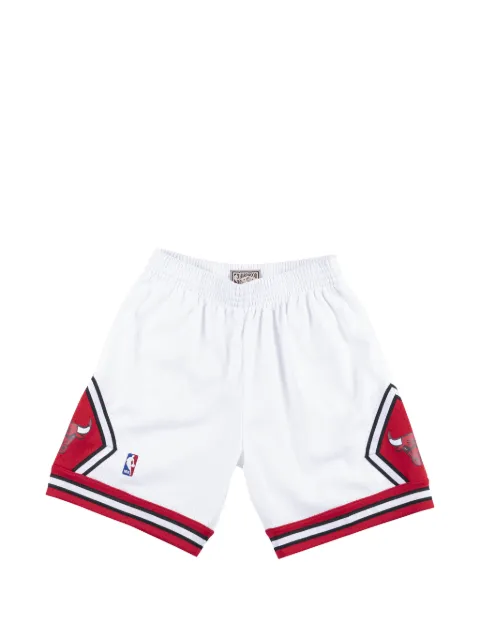 Mitchell & Ness logo-print shorts White SMSHCP18151CBUWHIT97