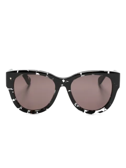 Chloé Eyewear Gayia logo-lettering sunglasses Black CH0192S