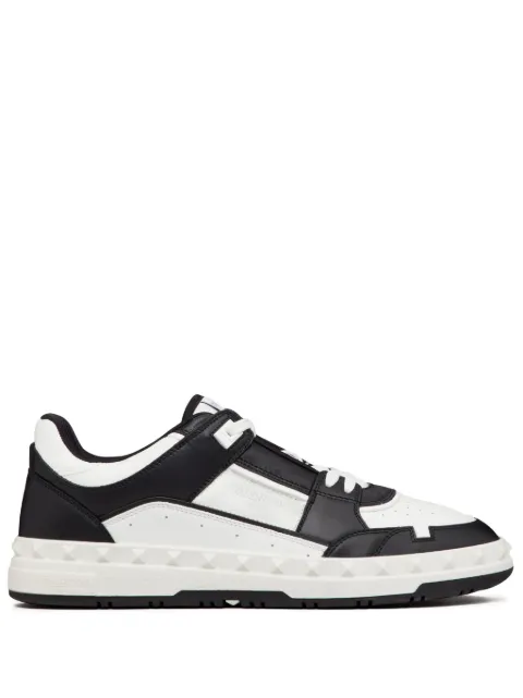 Valentino Garavani Freedots low-top sneakers in calfskin Black YS0H43RDG