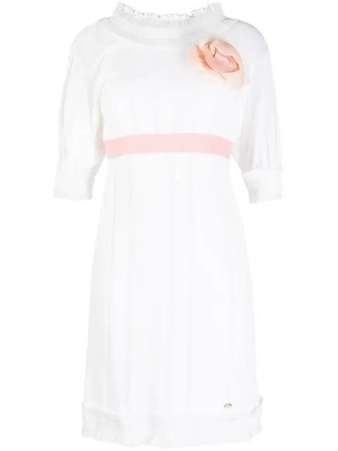 CHANEL Pre-Owned rose-appliqué minidress White CSVMCHADRE7424