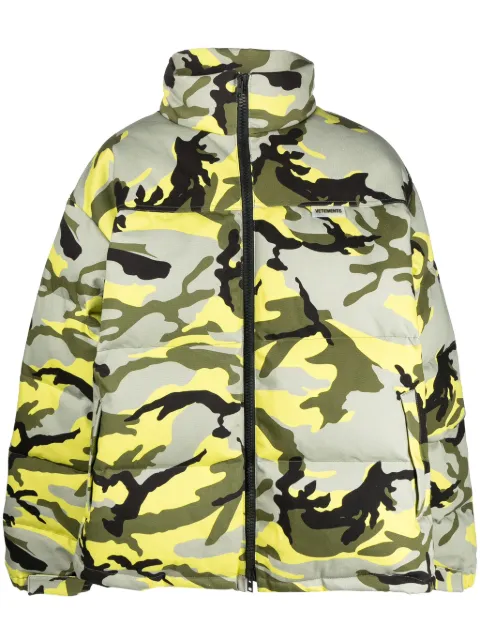 VETEMENTS camouflage-print puffer jacket Green UE54JA660Y