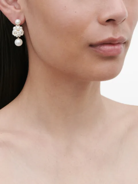 Sophie Bille Brahe Dora freshwater pearl earrings Gold EA24PETBALFW