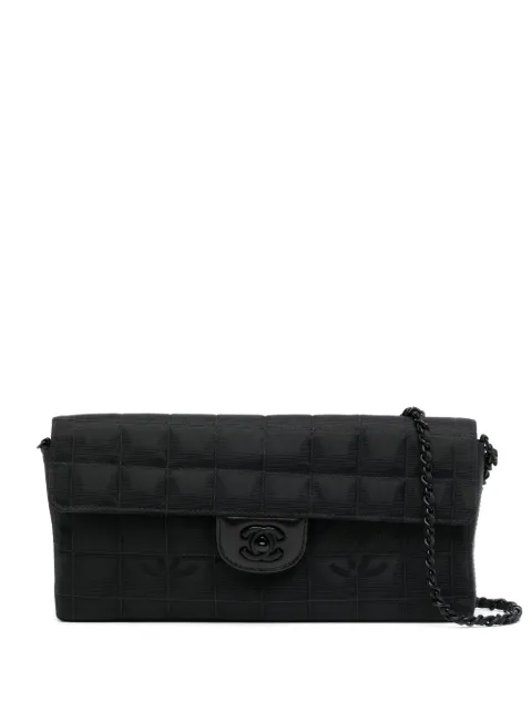 CHANEL Pre-Owned 2000-2001 New Travel line Choco Bar East West shoulder bag Black FF0818