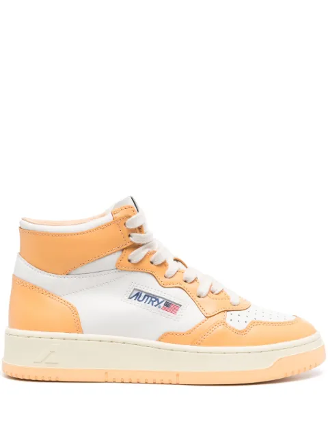 Autry Medalist Mid leather sneakers White A13IAUMWWB32