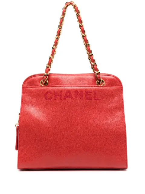 CHANEL Pre-Owned 1997-1999 logo-debossed shoulder bag Red CHA4800HS