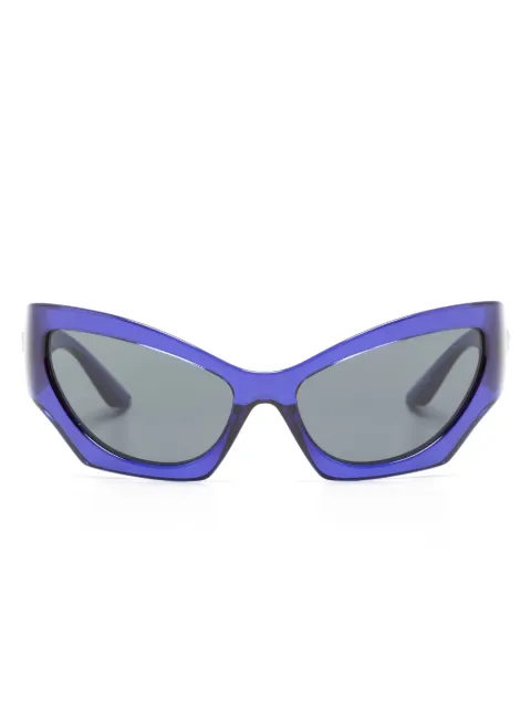 Versace Eyewear tinted cat-eye sunglasses Purple VE4450541987
