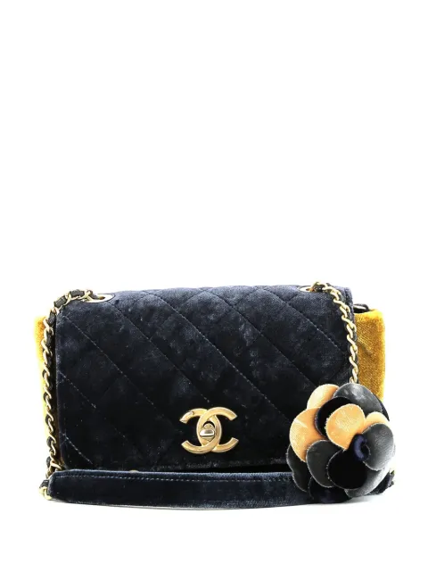 CHANEL Pre-Owned 2018 Paris-Cosmopolite Camélia shoulder bag Blue 397136