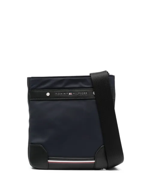 Tommy Hilfiger logo-lettering messenger bag Blue AM0AM11298