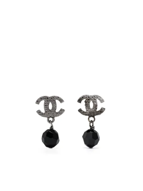 CHANEL Pre-Owned CC bead drop earrings Black 1501225