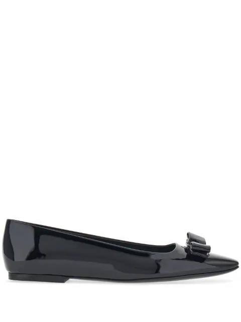 Ferragamo Vara bow ballerina shoes Black 763716