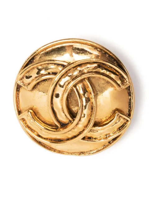 CHANEL Pre-Owned 1994 CC medallion brooch Gold B94P
