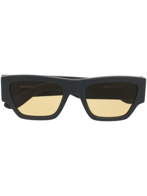 Alexander McQueen Eyewear engraved-logo arm sunglasses Grey AM0393S
