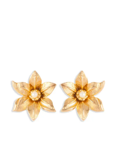 Nina Ricci Pre-Owned 1980s pre-owned floral motif clip-on earrings Gold ER022680