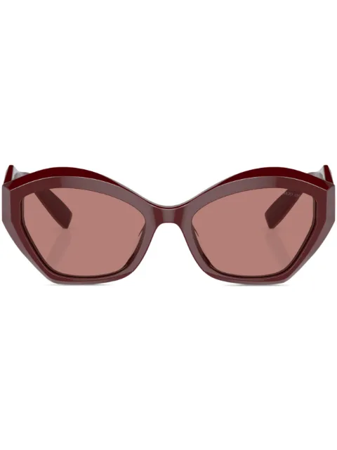 Giorgio Armani logo-plaque tinted-lenses sunglasses Red AR8187U599430