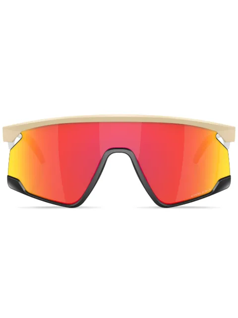 Oakley BXTR oversize-frame sunglasses Brown 0OO928004N